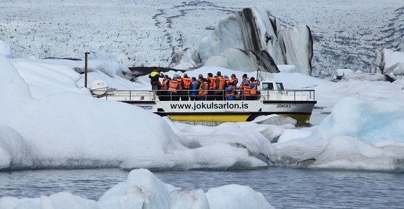 ヴァトナヨークトル：ヨーロッパ最大の氷河